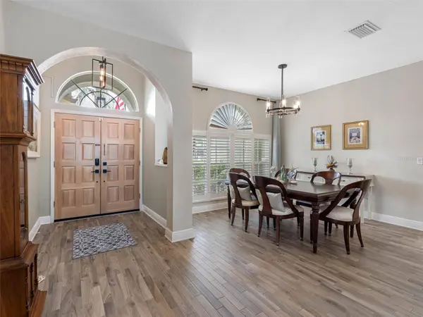 10213 LOCKWOOD PINES LN, Tampa, FL 33635