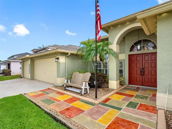 10213 LOCKWOOD PINES LN, Tampa, FL 33635
