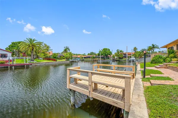 5816 DORY WAY, Tampa, FL 33615