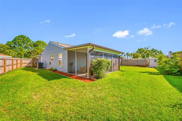 1252 HOLLY CIR, Oldsmar, FL 34677