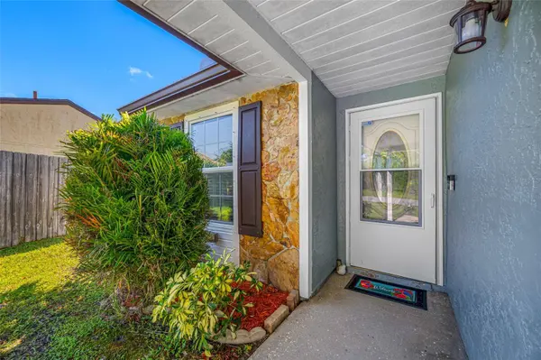 1252 HOLLY CIR, Oldsmar, FL 34677