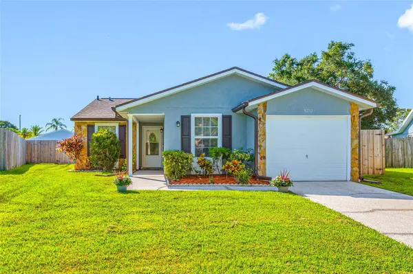 1252 HOLLY CIR, Oldsmar, FL 34677