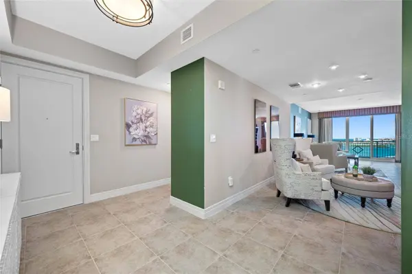331 CLEVELAND ST #1204, Clearwater, FL 33755