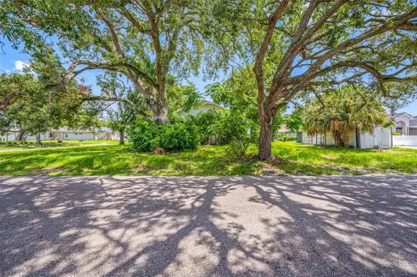 2208 N LINCOLN AVE, Tampa, FL 33607