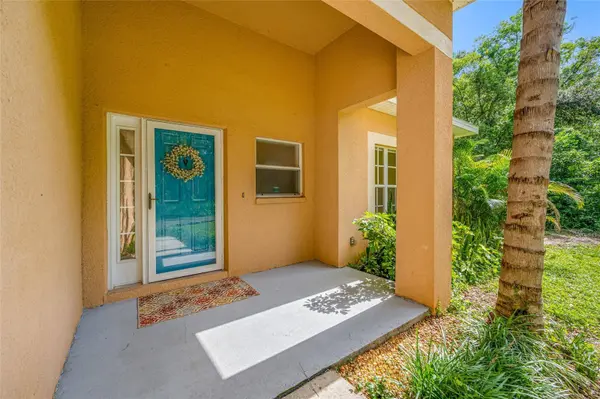12707 LINDA DR, Tampa, FL 33612