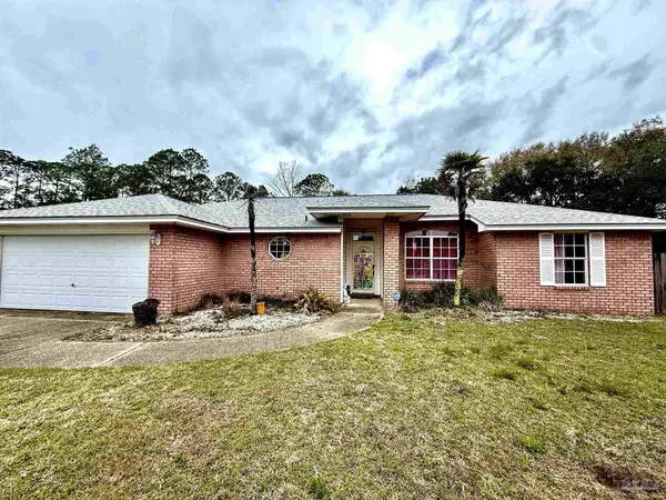 521 Sandy Oak Dr, Pensacola, FL 32506