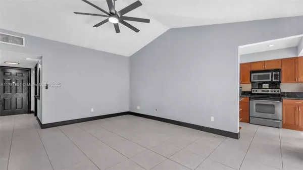 12031 SW 110th St Cir E, Miami, FL 33186