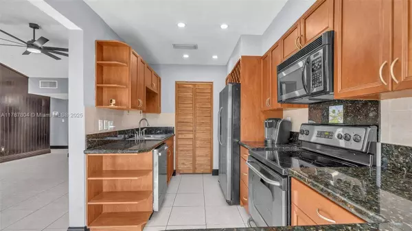 12031 SW 110th St Cir E, Miami, FL 33186