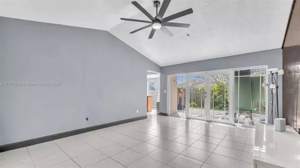 12031 SW 110th St Cir E, Miami, FL 33186