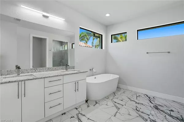 2314 NW 33rd PL, Cape Coral, FL 33993