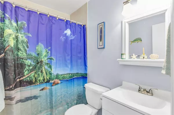 106 Channel Dr #B, Marathon, FL 33050