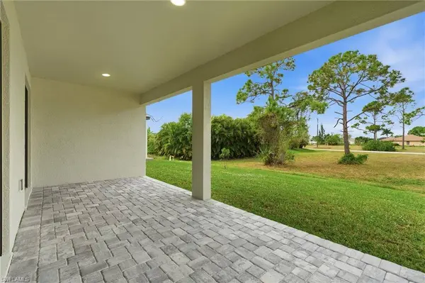 2338 NW 33rd PL, Cape Coral, FL 33993