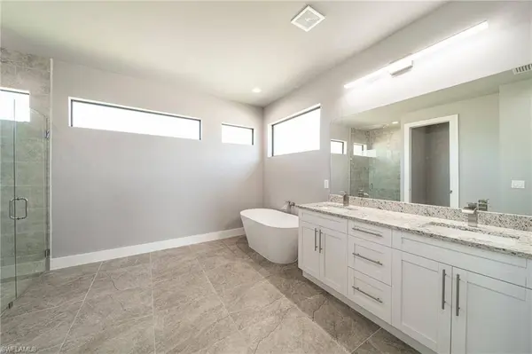 2458 NW 21st TER, Cape Coral, FL 33993