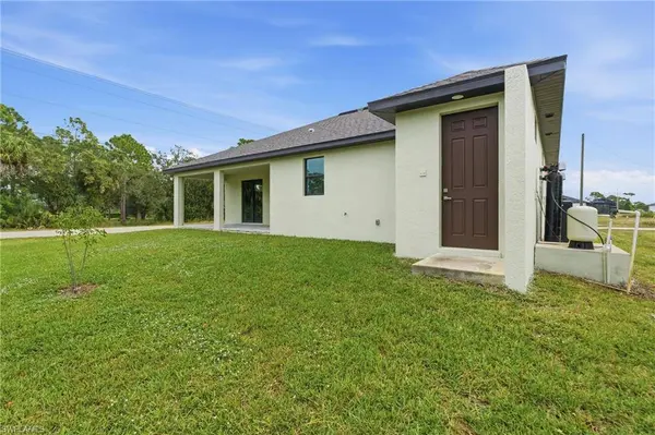 2338 NW 33rd PL, Cape Coral, FL 33993