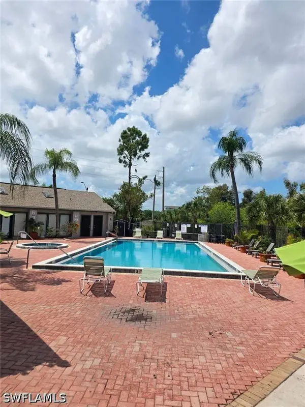 2835 Winkler AVE #215, Fort Myers, FL 33916