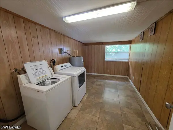 2103 Unity AVE, Fort Myers, FL 33901