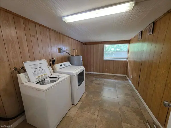 2103 Unity AVE, Fort Myers, FL 33901