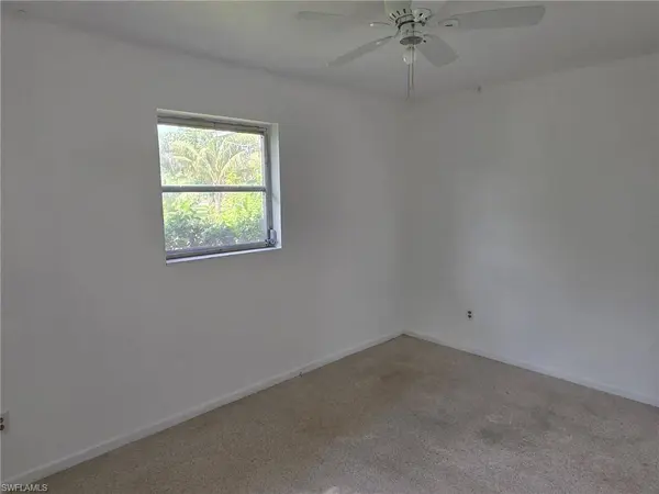 33 Broadway CIR, Fort Myers, FL 33901