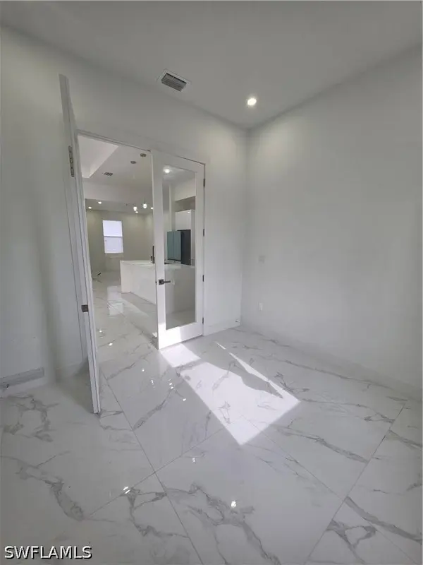 331 Nelson RD N, Cape Coral, FL 33993