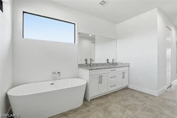 2303 NW 18th PL, Cape Coral, FL 33993
