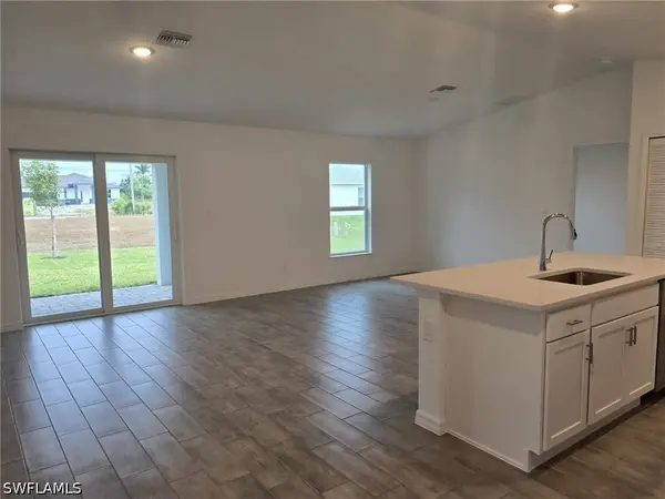 1407 NW 17th PL, Cape Coral, FL 33993