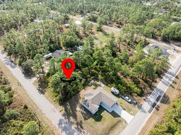 921 Moore AVE, Lehigh Acres, FL 33972