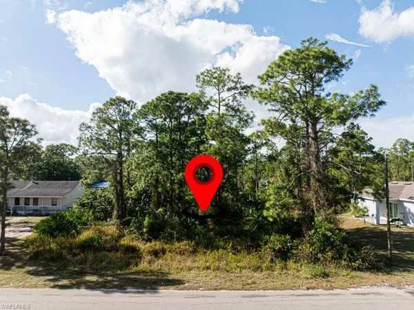 921 Moore AVE, Lehigh Acres, FL 33972
