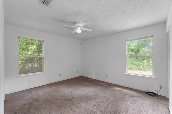 6476 Oakcrest Road, Milton, FL 32570