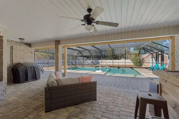 2448 Cove RD, Navarre, FL 32566