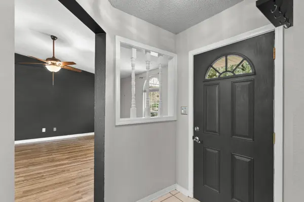 2738 Beacon CT, Navarre, FL 32566