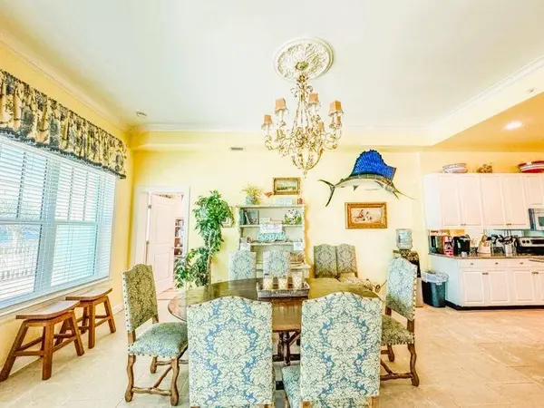 7505 Thomas DR #PH 121G, Panama City Beach, FL 32408