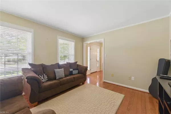 607 Colonial AVE, Williamsburg, VA 23185