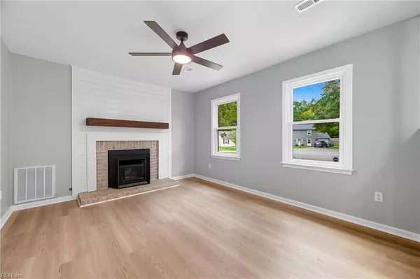 117 Virginia DR, Newport News, VA 23602