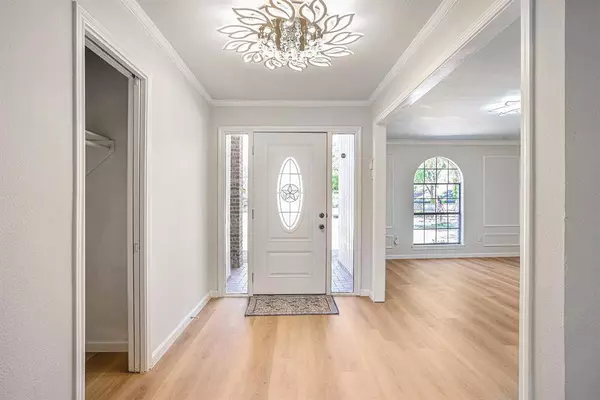 713 Havenwood Lane S, Fort Worth, TX 76112