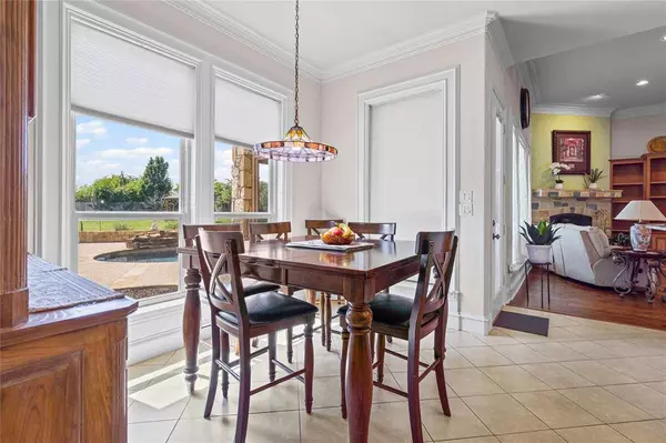 5450 Lucca Drive, Fort Worth, TX 76140