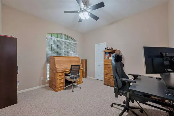 1839 Pembrook CIR, Conroe, TX 77301