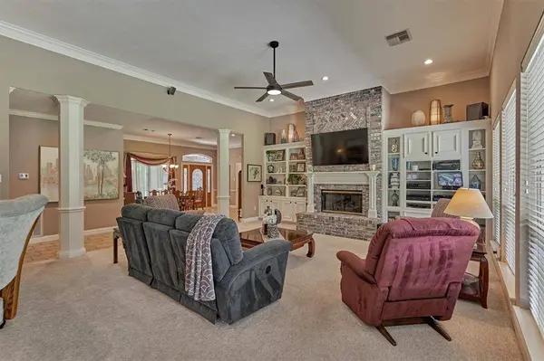 9331 Miller RD, Magnolia, TX 77354