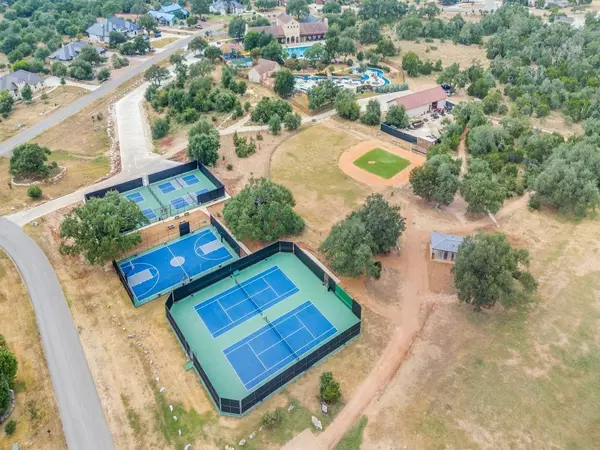 1213 Salt Lick DR, Brenham, TX 78132