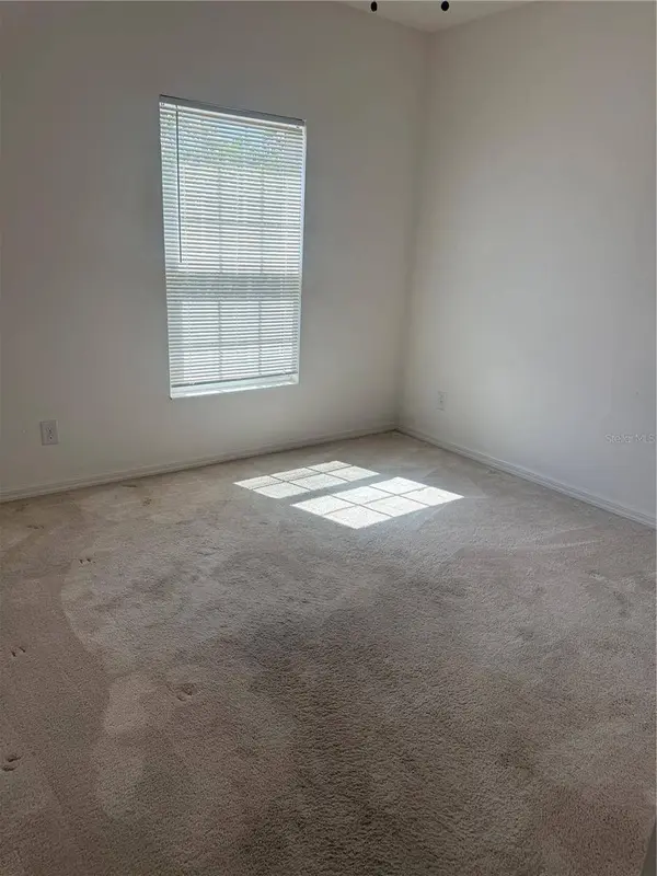 23635 COMPANERO DR, Sorrento, FL 32776
