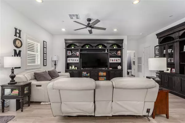 288 Whitney Crest ST, Henderson, NV 89015