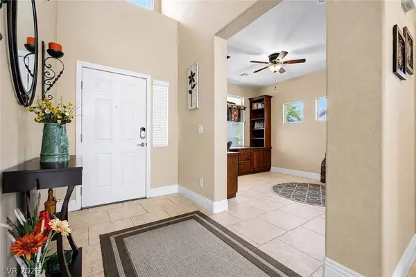 64 Mesa Rivera ST, Henderson, NV 89012