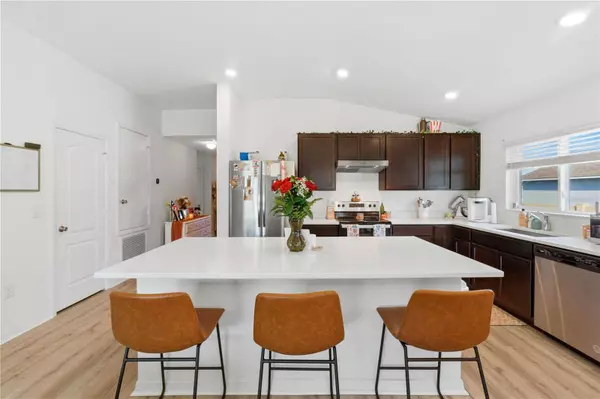 1459 GERANIUM DR, Mascotte, FL 34753