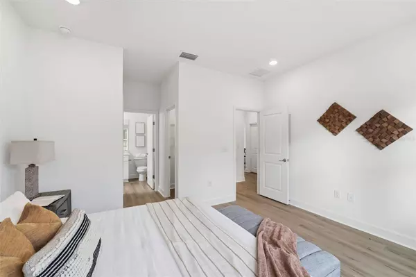 1512 W 8TH ST, Sanford, FL 32771