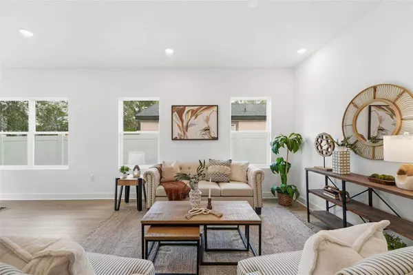 1512 W 8TH ST, Sanford, FL 32771