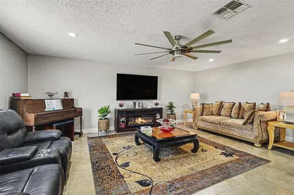 121 MAYFIELD DR, Sanford, FL 32771