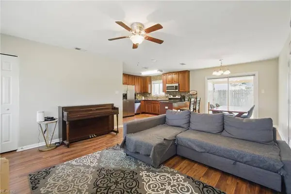 3325 Maverick ST, Virginia Beach, VA 23452