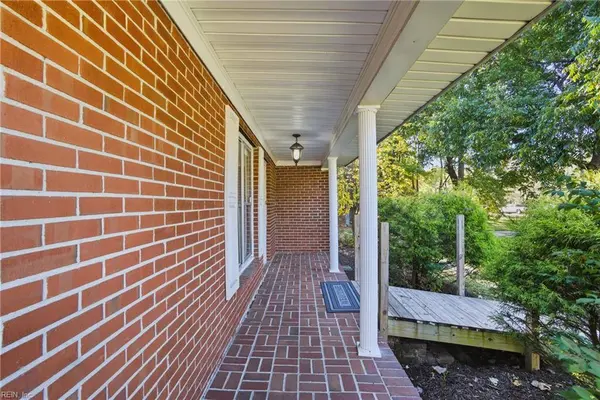 4601 Peek TRL, Chesapeake, VA 23321