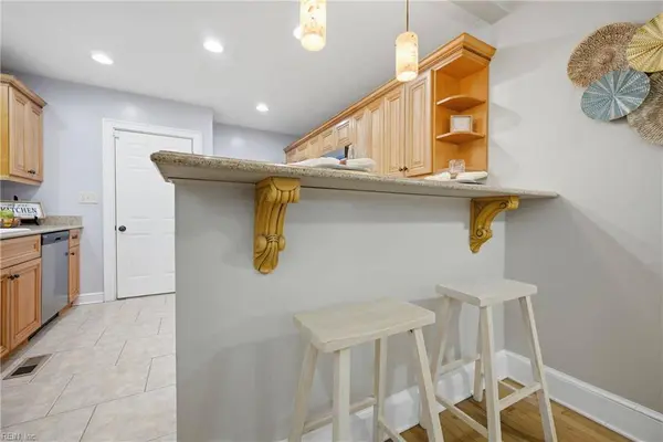 104 E Severn RD, Norfolk, VA 23505