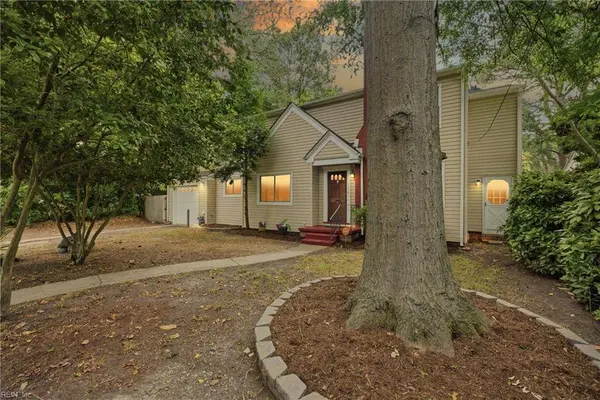 104 E Severn RD, Norfolk, VA 23505