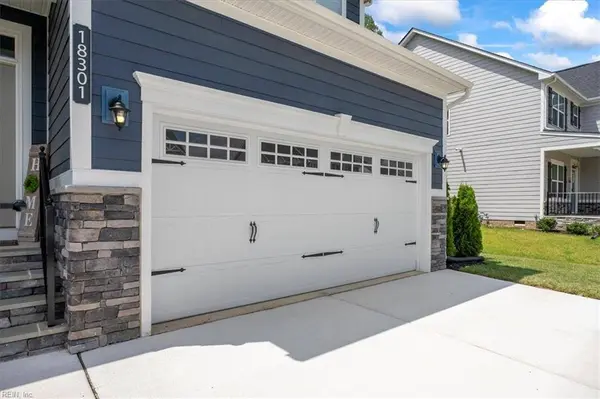 18301 Cherry Oak TRL, Moseley, VA 23120